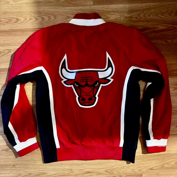 Mens Mitchell&Ness NBA 1992-93 Authentic Warm Up Jacket Red Chicago Bulls - Picture 2 of 4